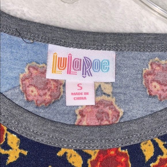 LulaRoe Randy Shirt - Picture 4 of 7